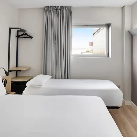 Отель Granada